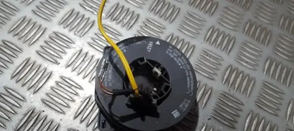 Opel Agila A Airbag slip ring squib (SRS ring) 90588757 1610662