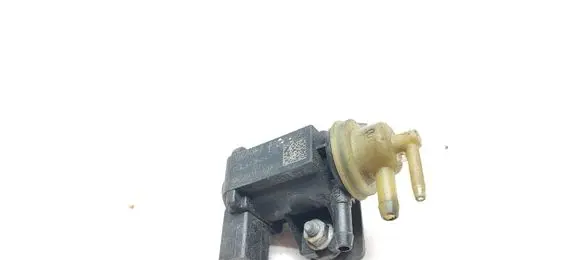 Volkswagen Golf VII Turbo solenoid valve 1K0906627B 00909 4011464A