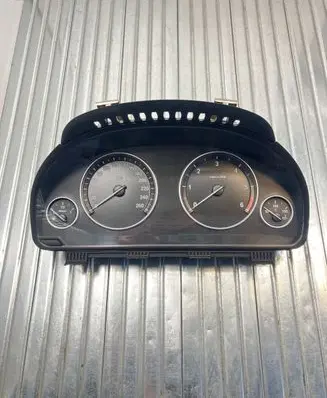 BMW 5 F10 F11 Speedometer (instrument cluster) 9280483 25811511 2000152369