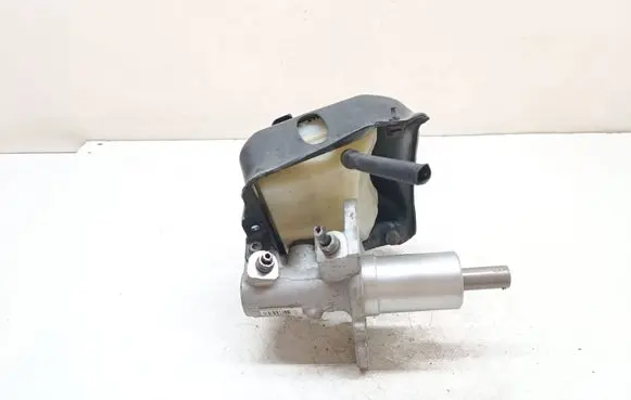 Audi A5 8T 8F Master brake cylinder