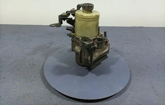Skoda Fabia Mk1 (6Y) Power steering pump 6Q0423155AH