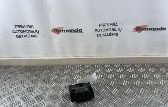 Volkswagen PASSAT B8 Door control unit/module 5Q0959392B