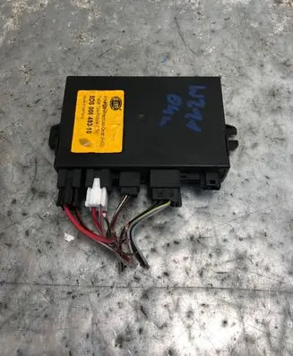 Mercedes-Benz E W211 Tow bar trailer control unit/module 5DS008493
