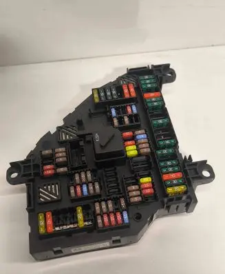 BMW 5 F10 F11 Fuse module 9264923 417033452