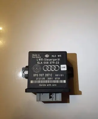 Audi A6 S6 C6 4F Light module LCM 8P0907357C 5LA00837922