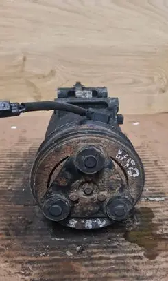 Ford C-MAX I Air conditioning (A/C) compressor (pump) 3M5H19D629DG