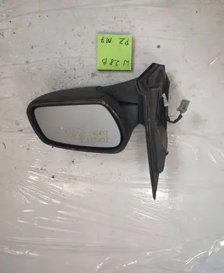 Ford Focus Front door electric wing mirror 8974651153