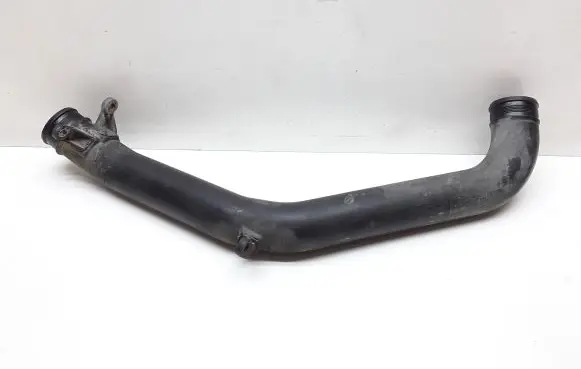 Volvo V70 Intercooler hose/pipe 30636784 6G9N6C646BB