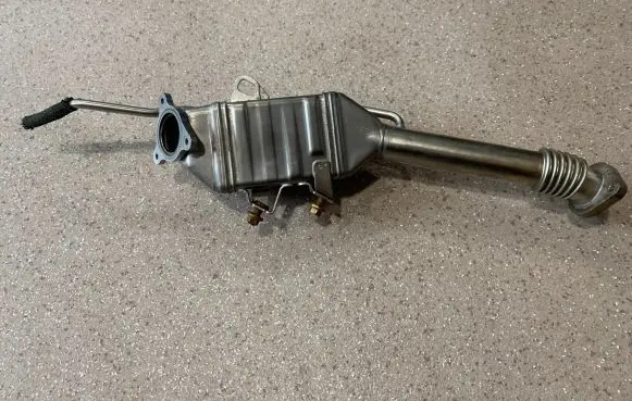 BMW 5 G30 G31 EGR valve cooler 8576473