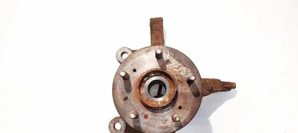 Honda CR-V Front wheel hub