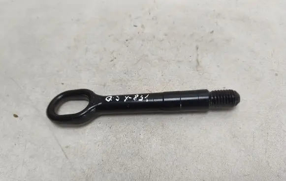 Audi Q3 8U Towing hook eye 4H0805615