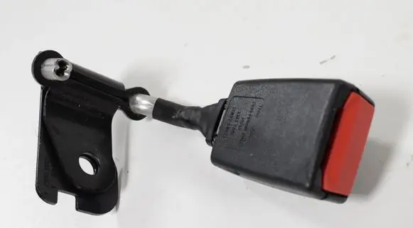 Jaguar XJ X350 Middle seatbelt buckle (rear) 33031305 1U071106
