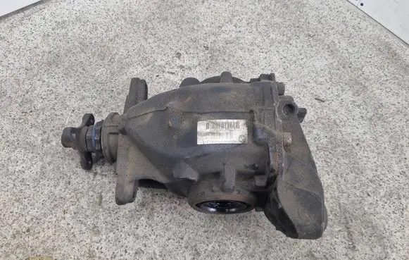 BMW 3 F30 F35 F31 Rear differential 7605589 E27091 0715022326980003