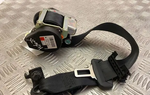 Volvo XC90 Third row seat belt 39825733