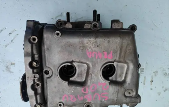 Subaru Legacy Engine head RHT20D102