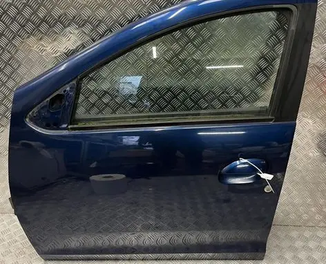 Dacia Duster II Front door 
