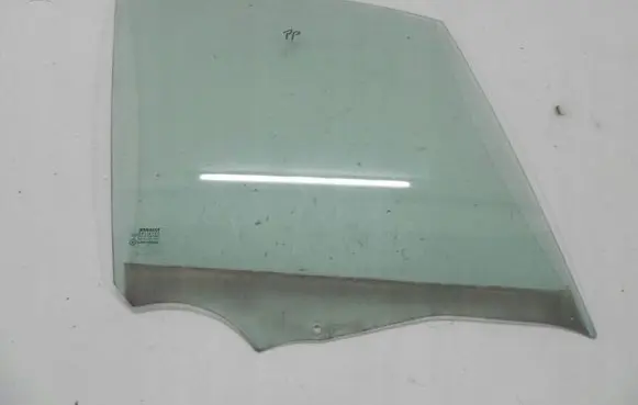 Renault Scenic II - Grand scenic II Front door window glass four-door 