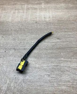 BMW 1 E81 E87 Plug wire 6906533 V23540B1004
