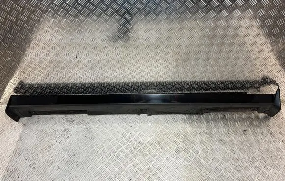 Mazda 3 Front sill (body part) PU18860