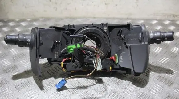 Renault Clio III Light switch 