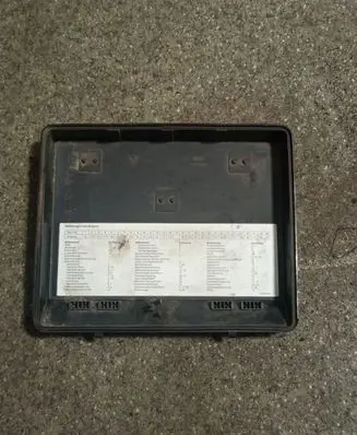 BMW 5 E34 Fuse box cover 1374029