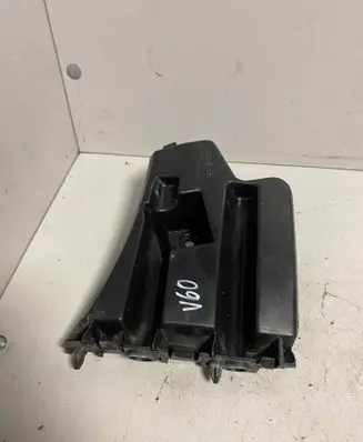 Volvo V60 Front bumper mounting bracket 30796625