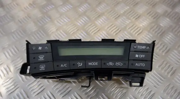 Toyota Prius (XW30) Climate control unit 5590047010