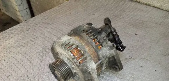 Opel Astra H Generator/alternator 93189497 0986048313