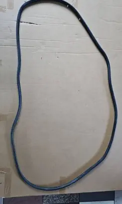 Opel Astra J Front door rubber seal 13259929