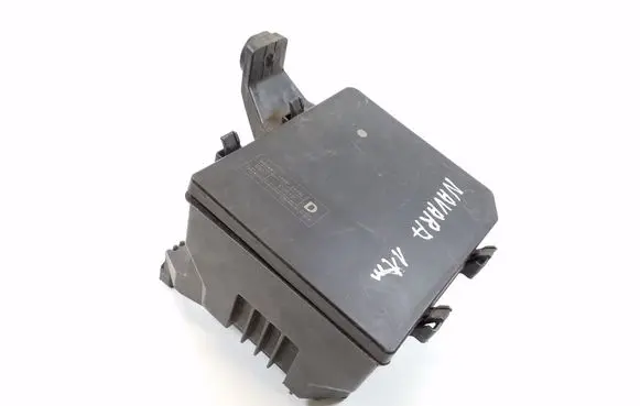 Nissan Navara Fuse module 284B7EB33C