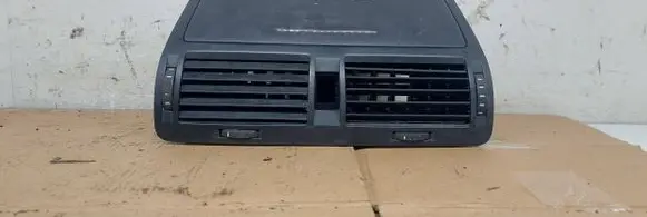 Skoda Octavia Mk2 (1Z) Dash center air vent grill 1Z0820951 2706369