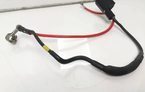 Audi A3 S3 A3 Sportback 8P Positive cable (battery) 1K0971228aA