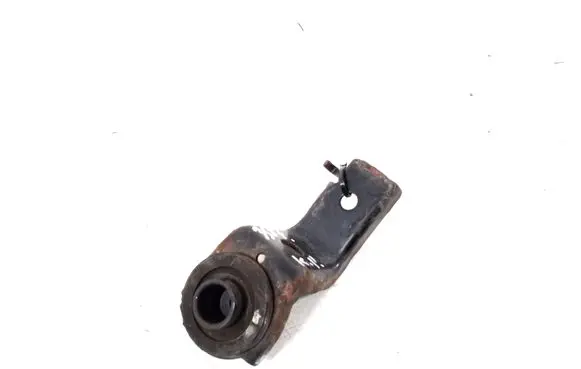 Radiator mount bracket