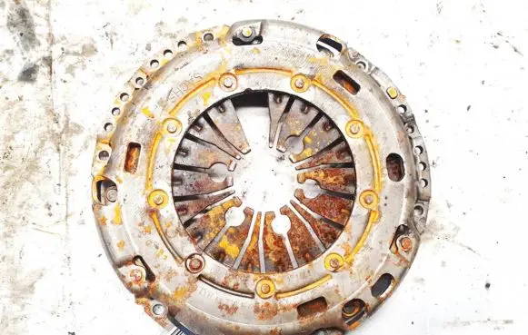 Skoda Octavia Mk2 (1Z) Pressure plate 3082001409