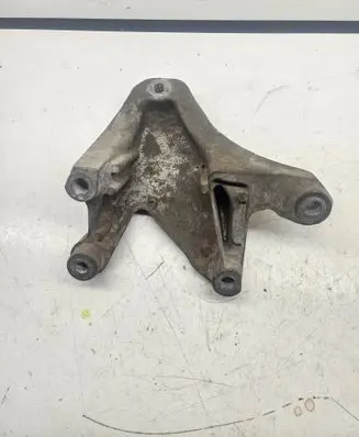 Ford Mustang V Engine mounting bracket BR336037BA