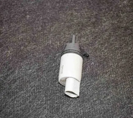 BMW 3 E92 E93 Windscreen/windshield washer pump 6934159