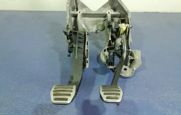 Volvo S90, V90 Accelerator throttle pedal 31369720