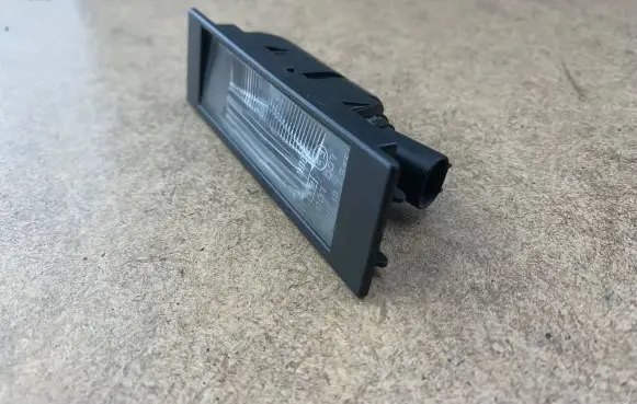 BMW 1 E81 E87 Number plate light 7165735 63267165735 6913913