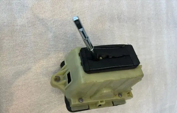 Mercedes-Benz E W212 Gear shifter/selector A2042678124 1729W115S11 2042678124