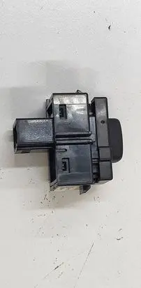 Volvo S60 Central locking switch button 31343107