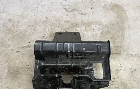 Radiator support slam panel bracket