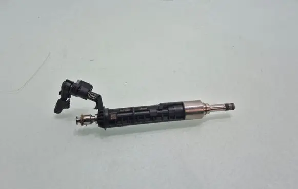Alfa Romeo Giulia Fuel injector 04893630AA 0261500414
