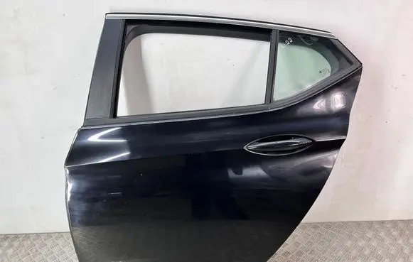 Opel Astra K Rear door 