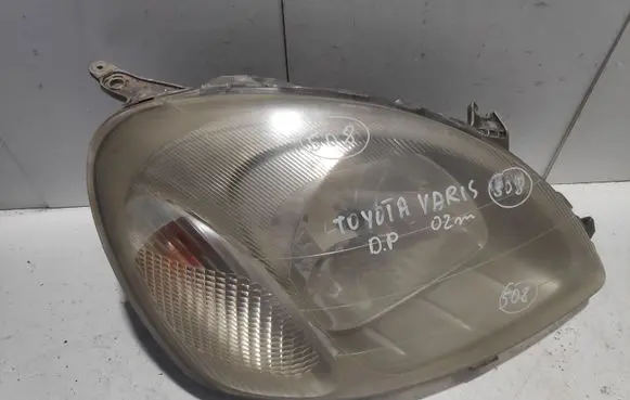 Toyota Yaris Headlight/headlamp 52002
