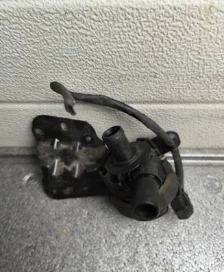 Peugeot 5008 Electric auxiliary coolant/water pump 925164GA0A 0392023219