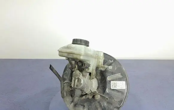 Skoda Octavia Mk3 (5E) Brake booster 5Q1614105CN