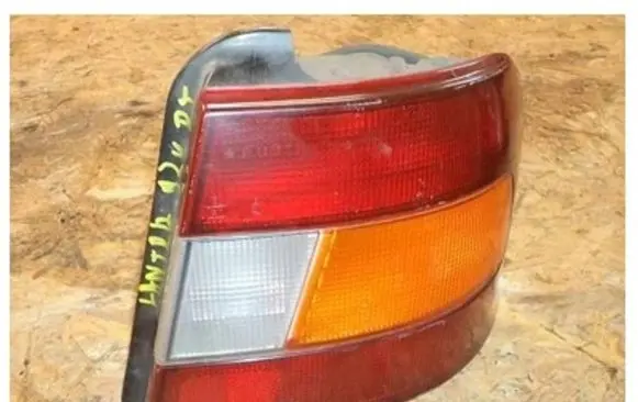 Hyundai Lantra I Rear/tail lights