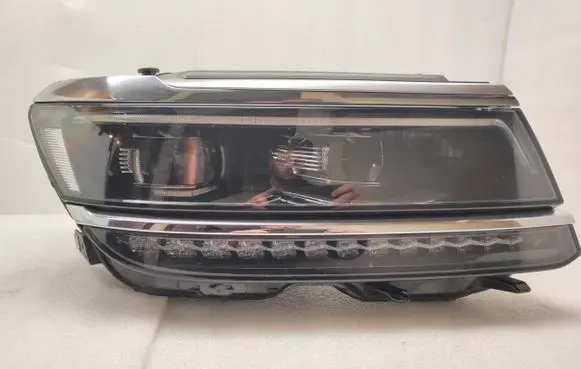 Volkswagen Tiguan Allspace Headlight/headlamp