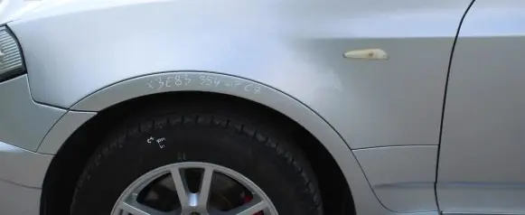 BMW X3 E83 Fender