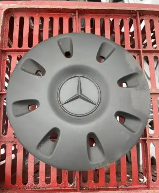 Mercedes-Benz Vito Viano W639 Original wheel cap A6394010825